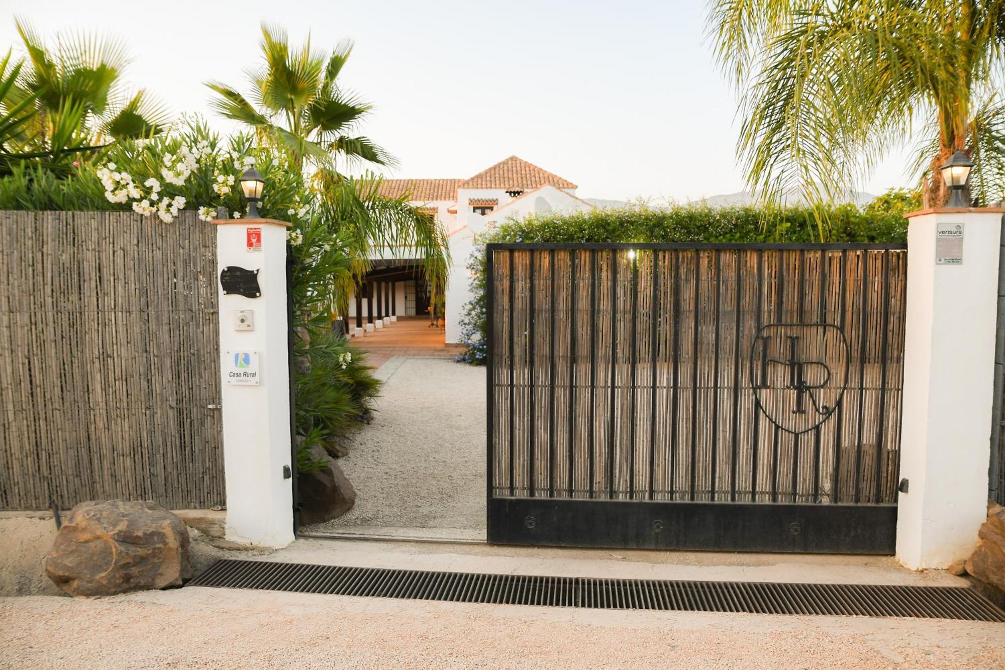 Hacienda Riogordo Bed & Breakfast Exterior photo