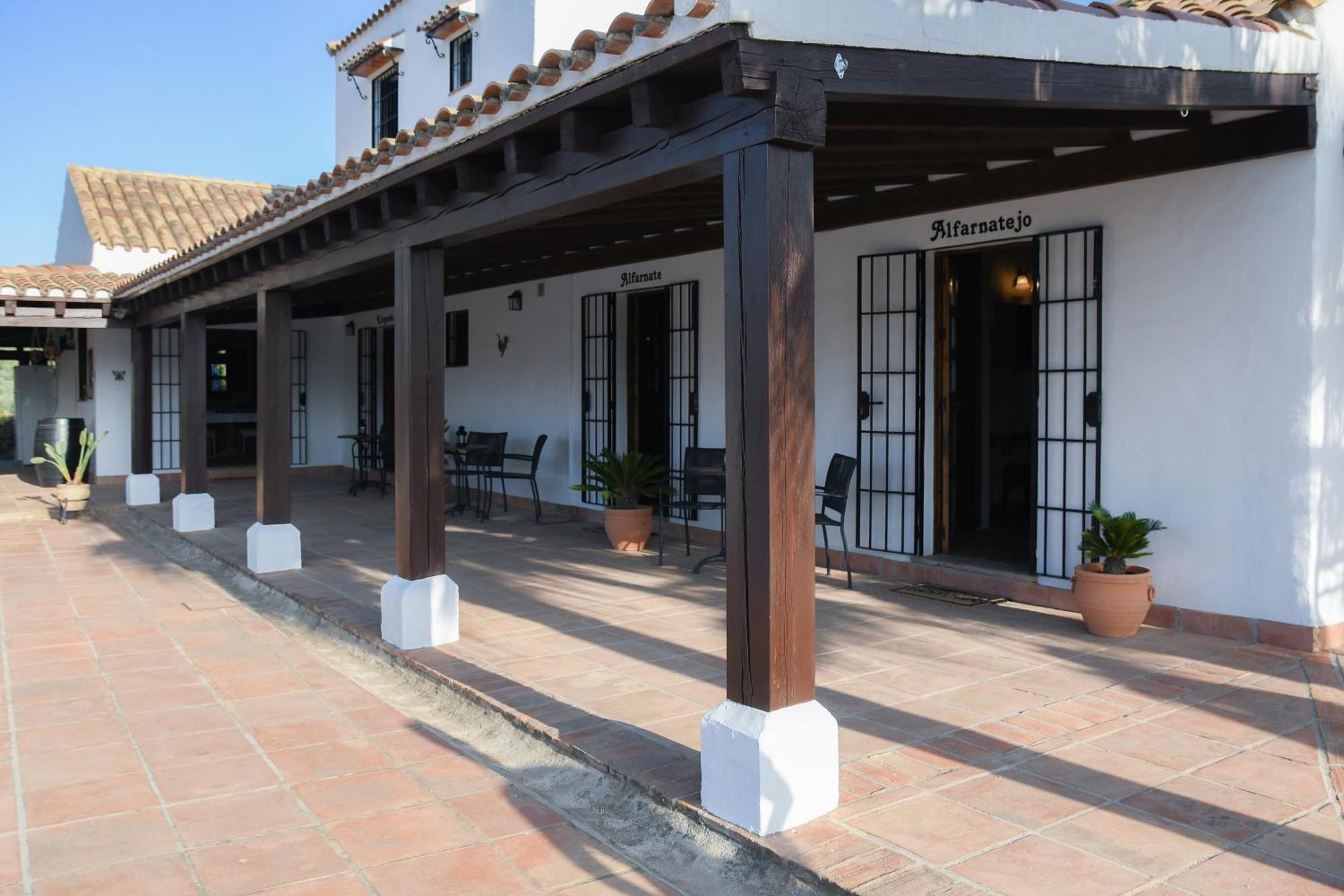 Hacienda Riogordo Bed & Breakfast Exterior photo