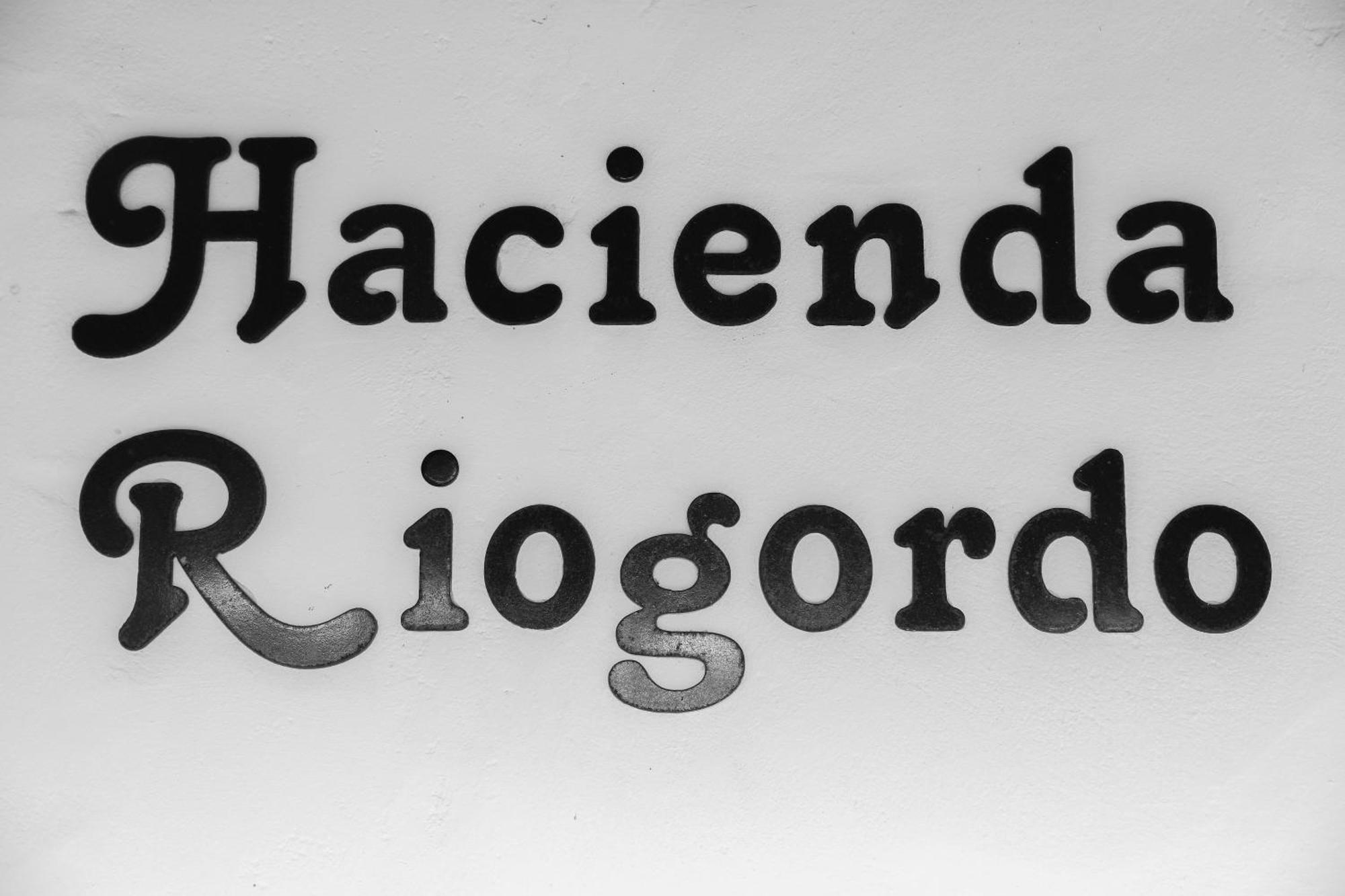 Hacienda Riogordo Bed & Breakfast Exterior photo