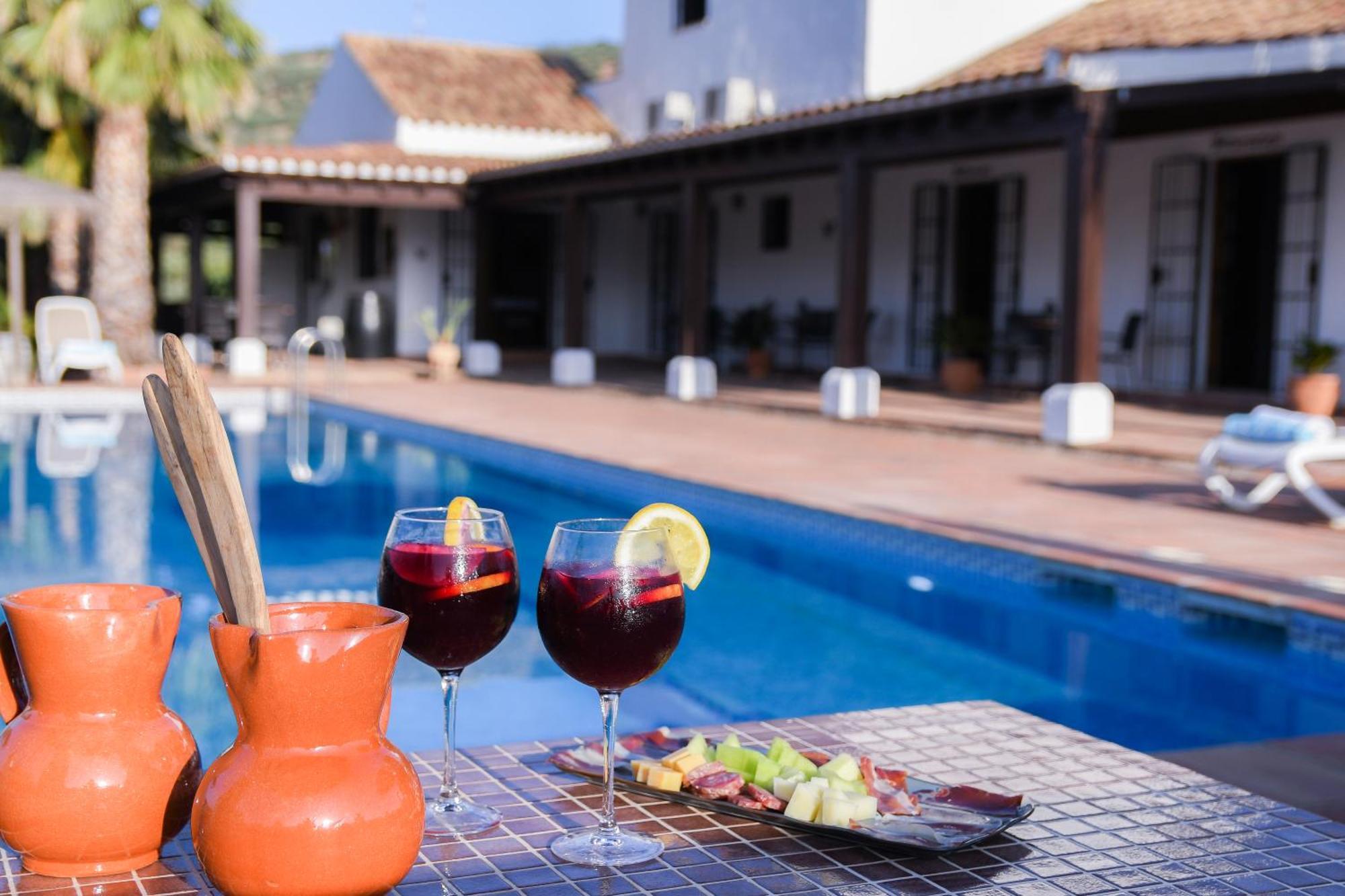 Hacienda Riogordo Bed & Breakfast Exterior photo
